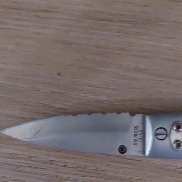 Silver Pocket Knife with Logo - Picture 4 of 8